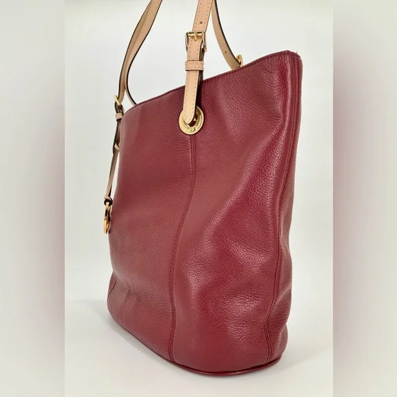MICHAEL KORS Burgundy Jet Set Tote *Like New* - Picture 4 of 13